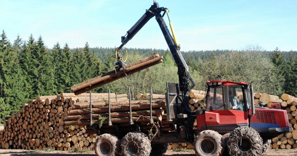 Critical Mistakes to Avoid When Hiring Forestry Contractors in Western Canada: Underestimating the Importance of Equipment Quality and Availability