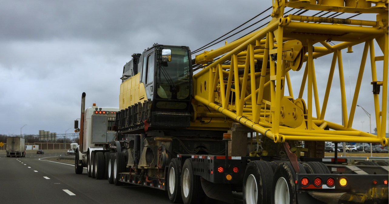 Heavy Equipment Hauling Western Canada: A Logistics Guide for the Coquihalla to Yellowhead Corridor